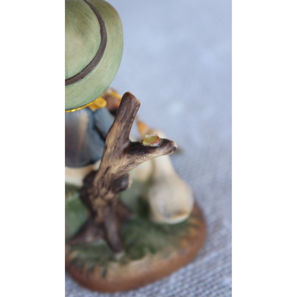 Vintage Napcoware Tiny Tots Boy with Accordion and Geese Porcelain Figurine - Picture 5 of 5